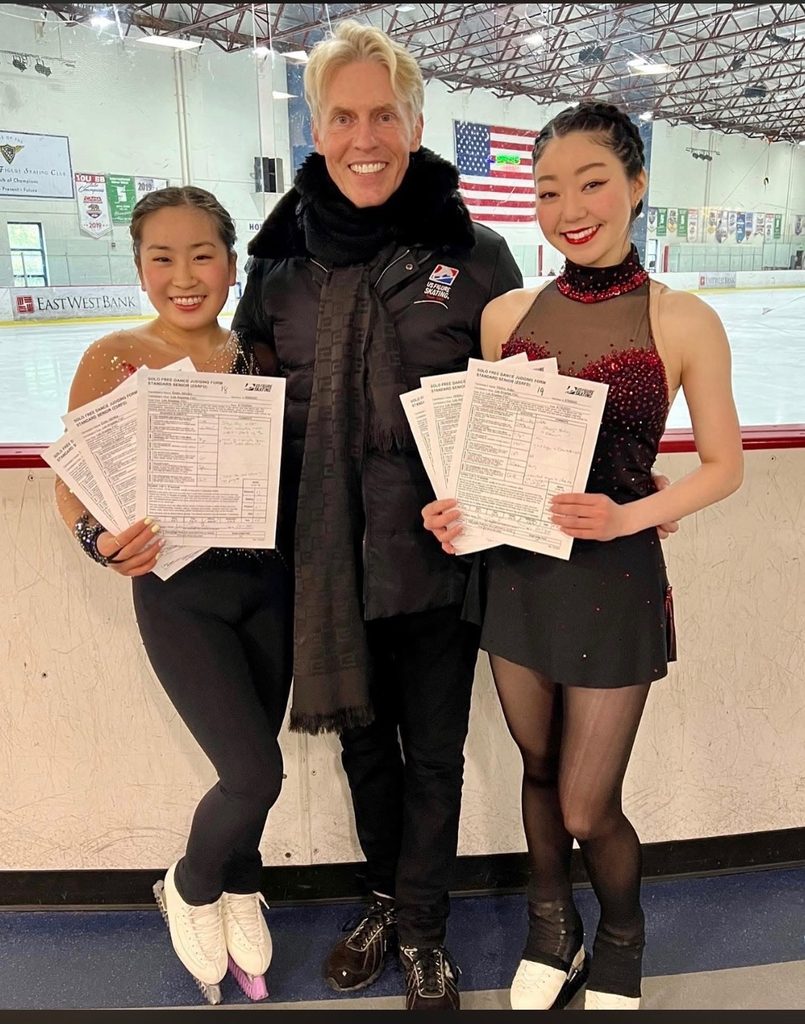 Kelly Witt with figure skating students at The Skating Edge